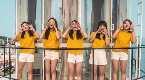 ����e����